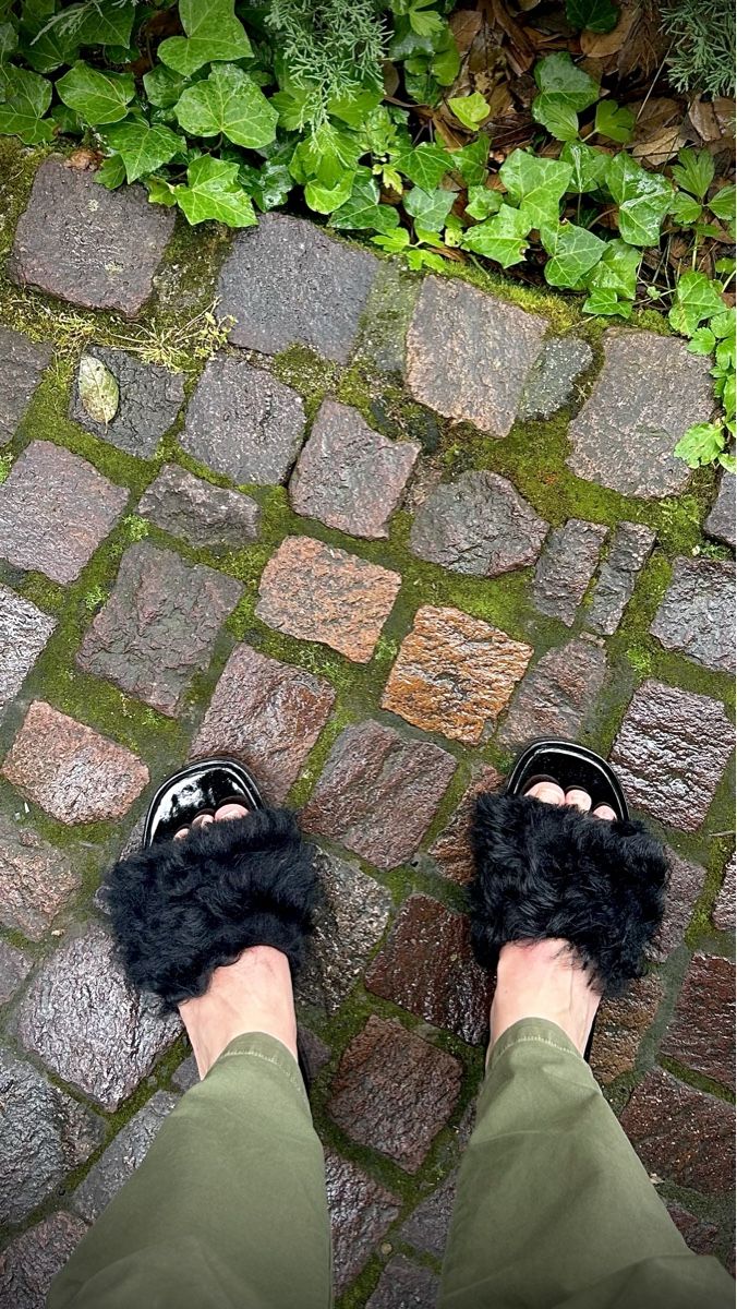 Scarpe da donna: BY FAR slides gr 36 parfait était – Nuovo (secondo la descrizione) da Pully venduto da Sell_it_all 4