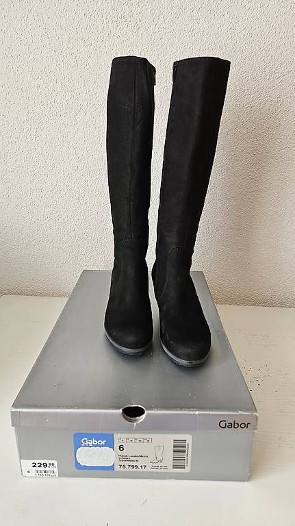 Damenschuhe: Gabor Echtleder Stiefel, schmaler Schaft, 32 cm – Gebraucht aus Sursee von nei_7klk
