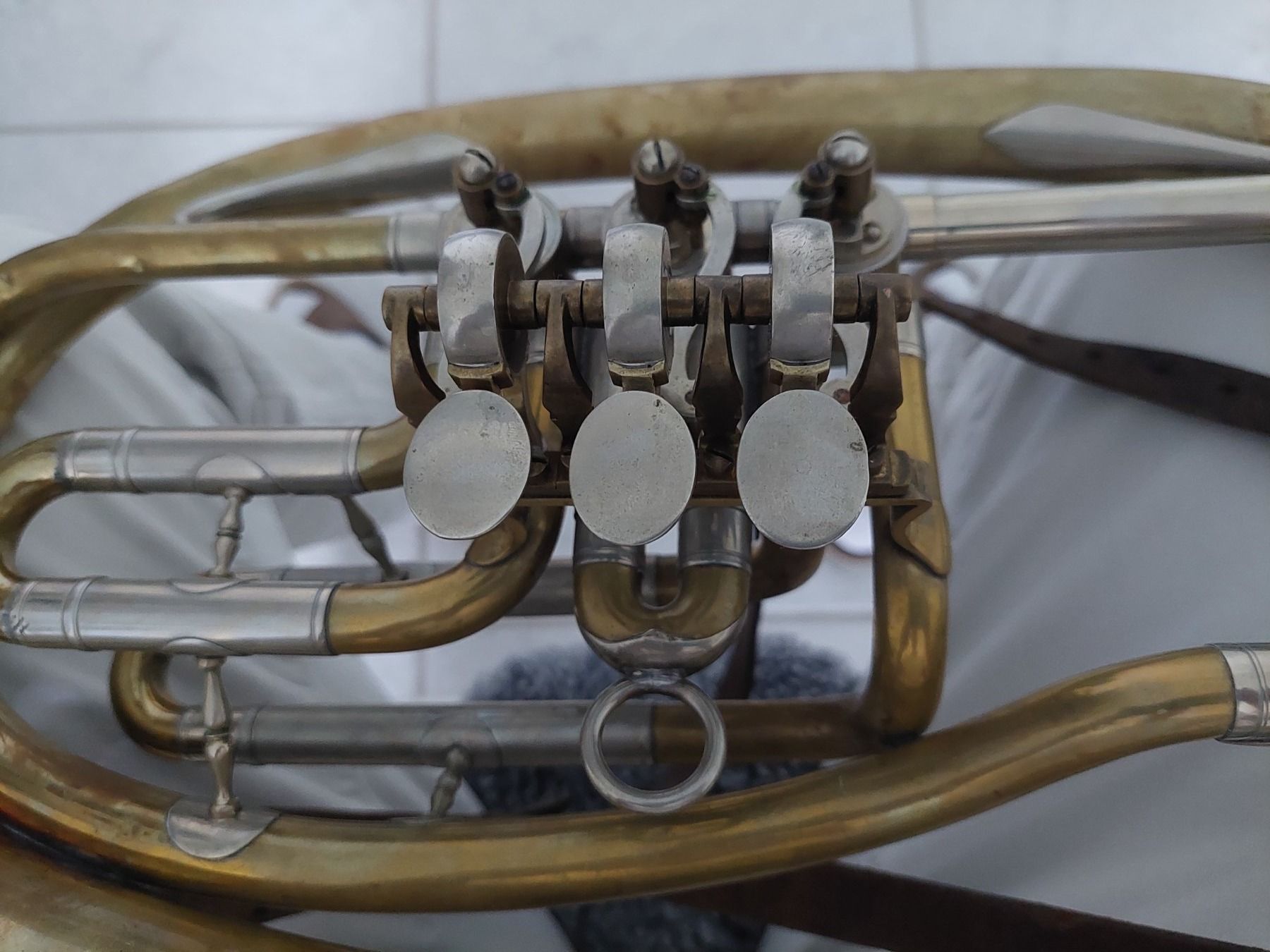 Strumenti musicali: Tenorhorn von Hug & Co. Luzern – Usato da Wil SG venduto da ram_c5j2 4