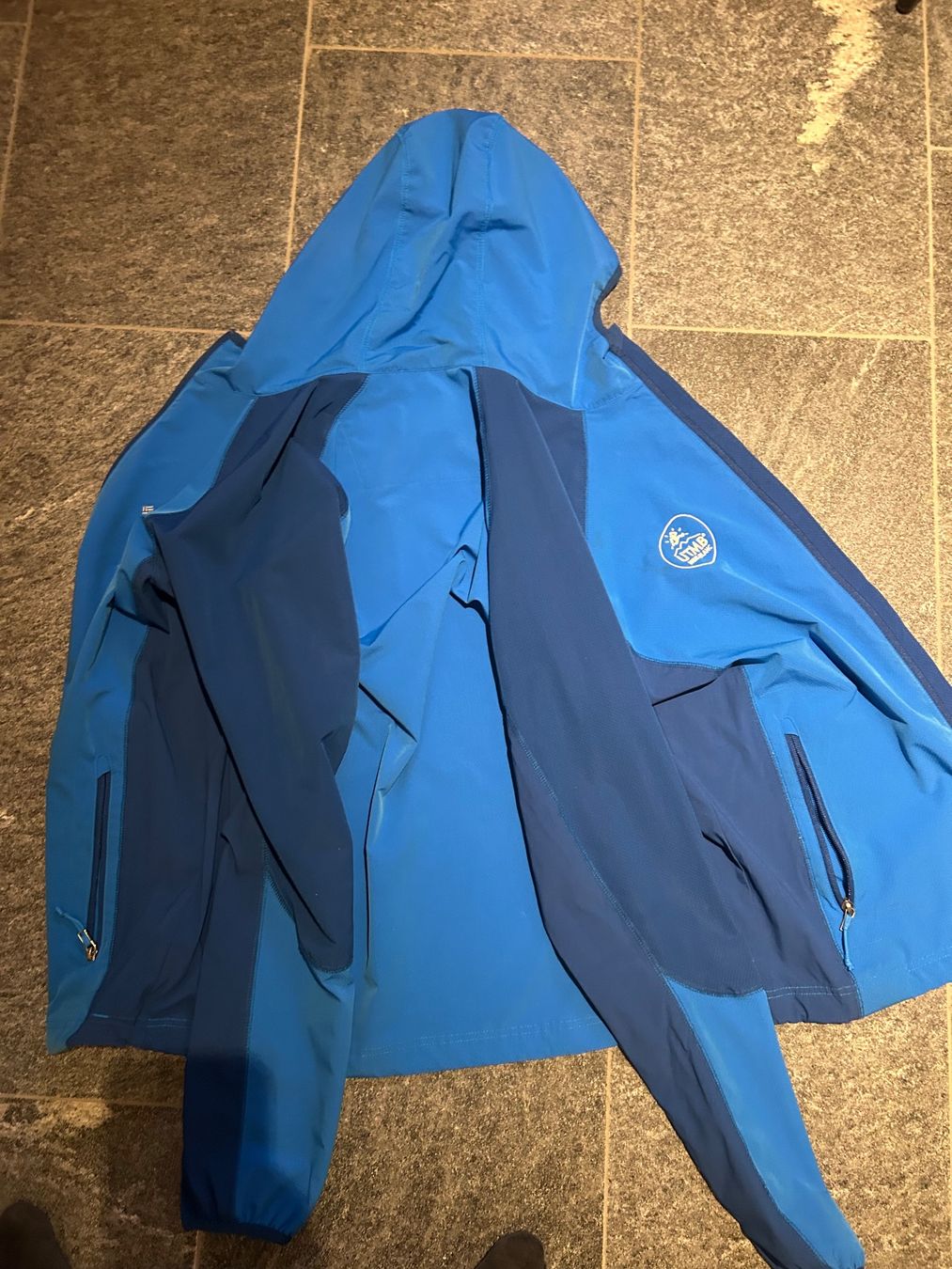 Columbia Giacche: veste columbia UTMB taille L – Usato da Ravoire venduto da martigny1921 1