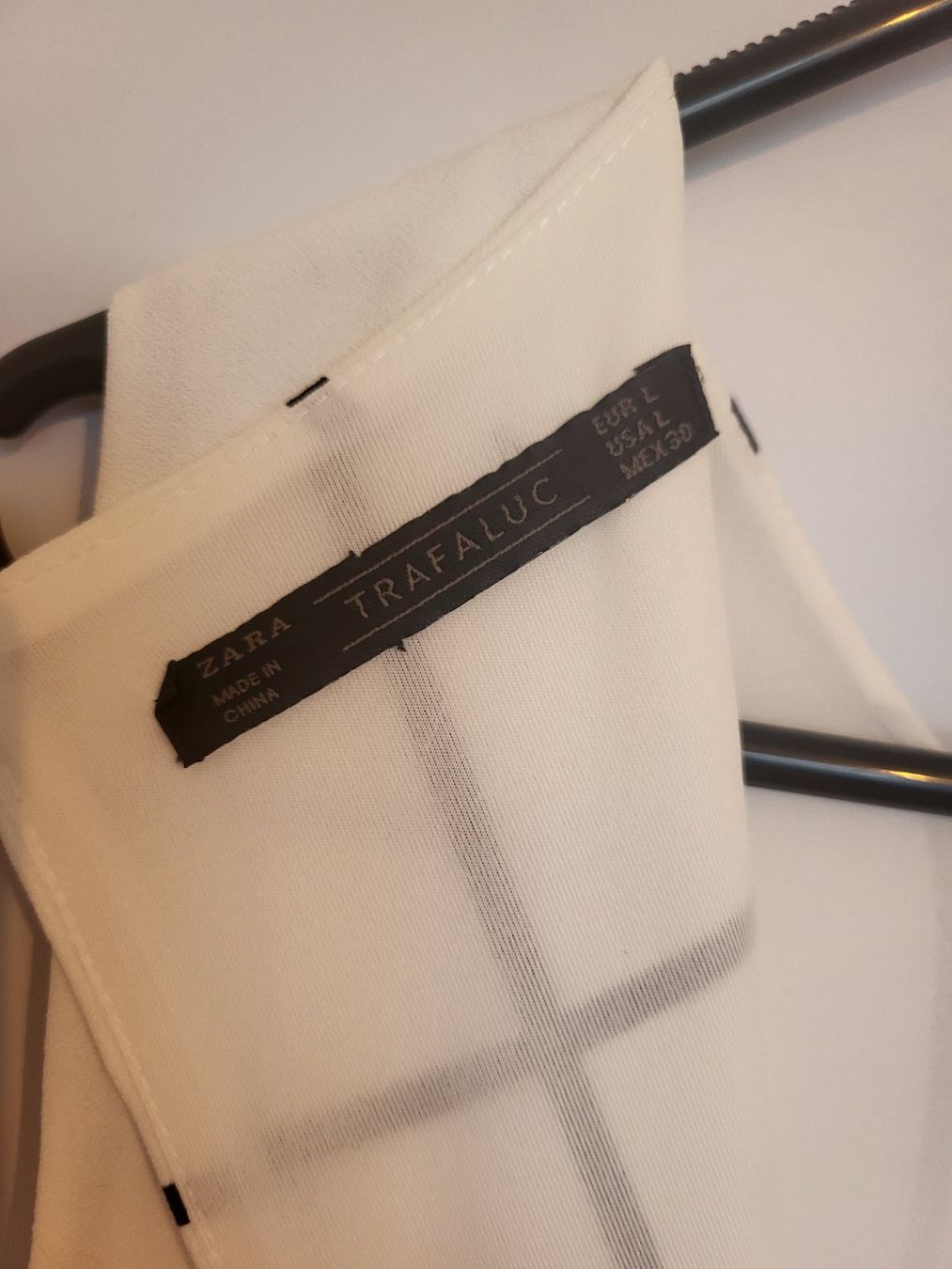 Zara Vestiti: Zara gr. L Kleid Shorts elegant – Usato da Boswil venduto da i12i 4