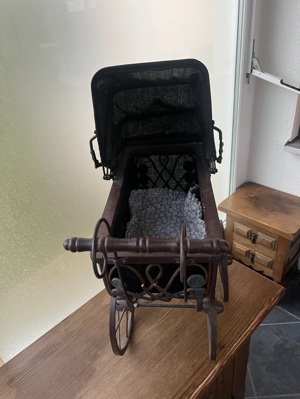 Tutte le decorazioni: Kinderwagen als Deko – Usato da Faulensee venduto da ver-kaufallerlei 1