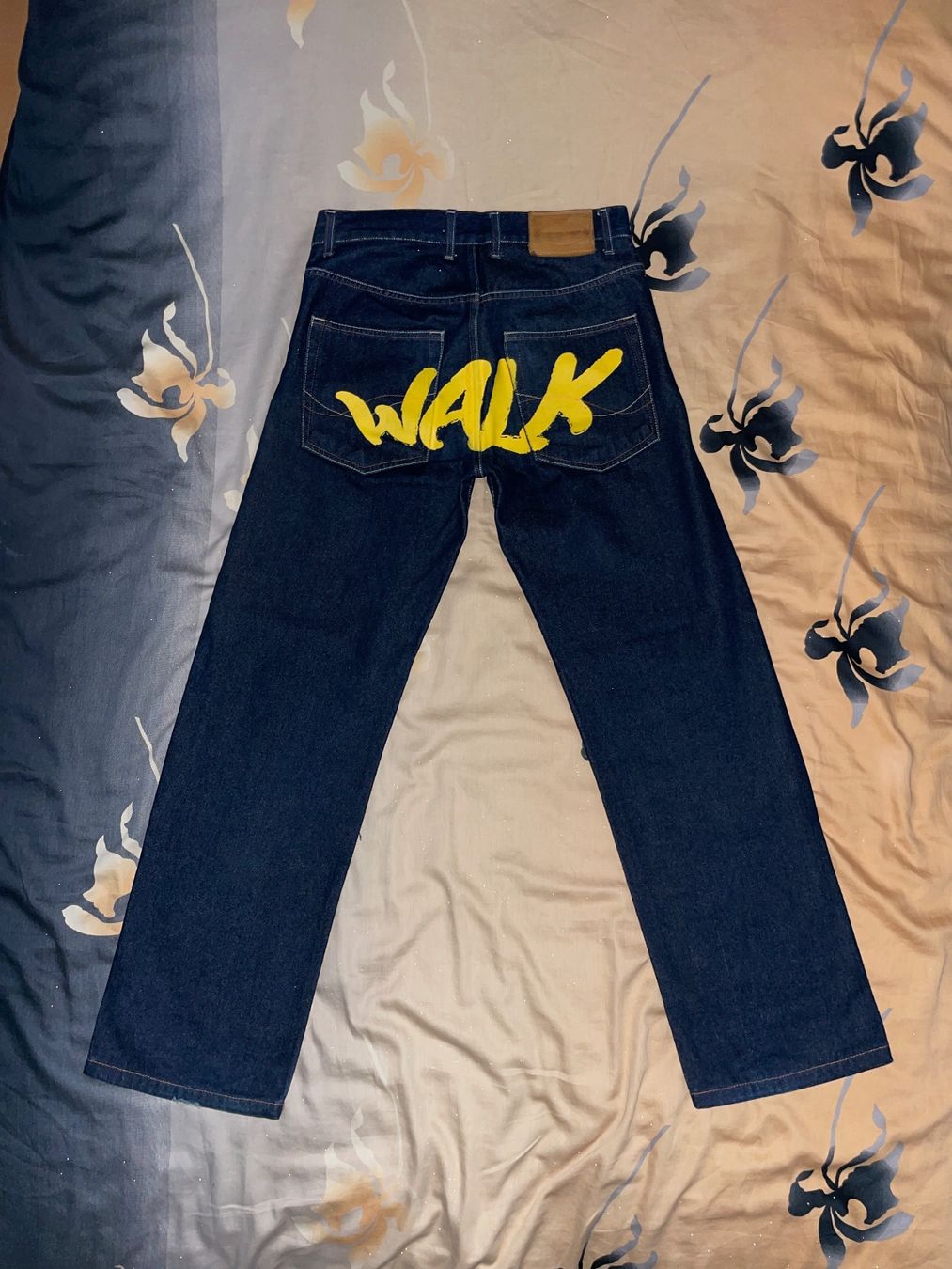 Jeans: Jeans Denim Walk In Paris – Usato da Genève venduto da Jos_p8c9