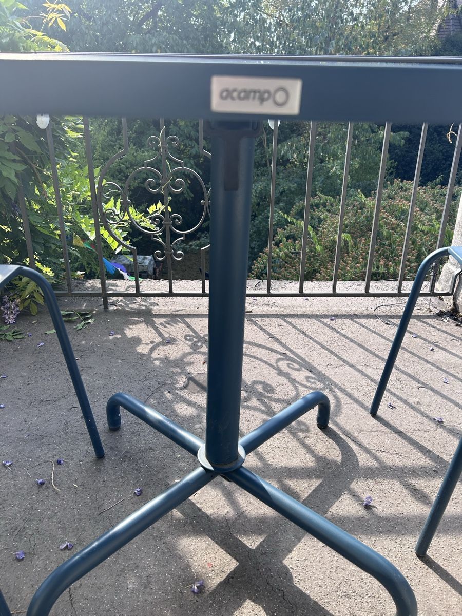 Tavoli: Acamp Gartentisch quadratisch mit 2 Stühlen, gebraucht  – Usato da Bern venduto da Gflo 2