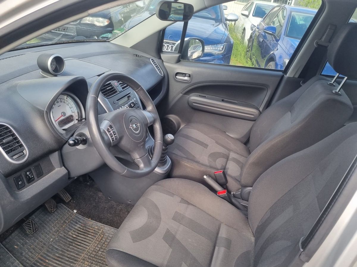 Opel Automobili: Opel Agila zu verkaufen – Usato da Beringen venduto da jan_9fgy 8