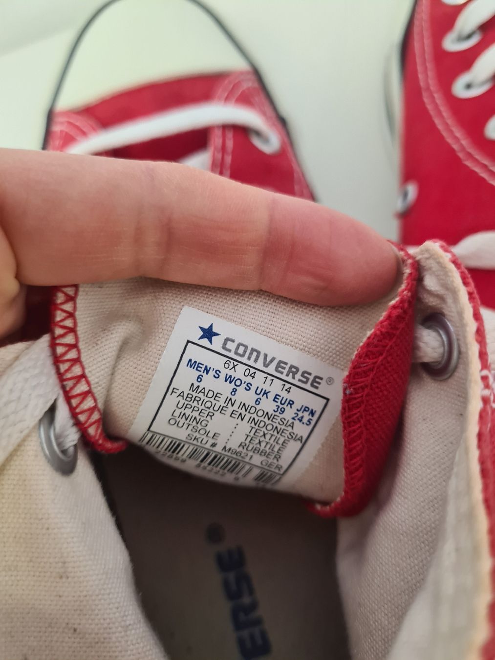 Converse Damenschuhe: Rote Converse All Stars Chucks, Grösse 39 – Gebraucht aus Adligenswil von FriedasWelt 3