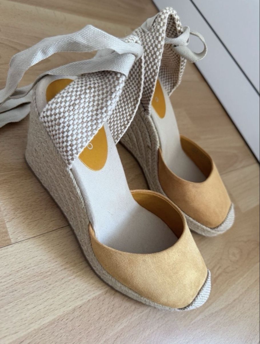 Scarpe da donna: Sandales compensées Pesaro, taille 37 – Nuovo (secondo la descrizione) da Sion venduto da fer_gwz6 1