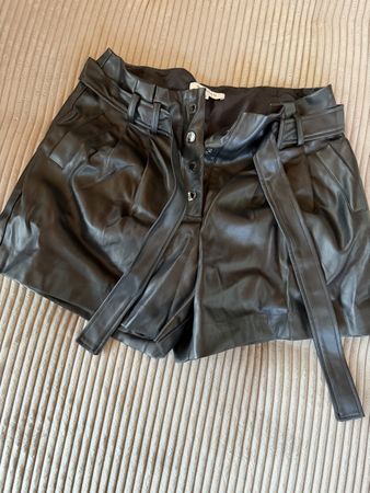 neuwertige Morgan Shorts Grösse 40