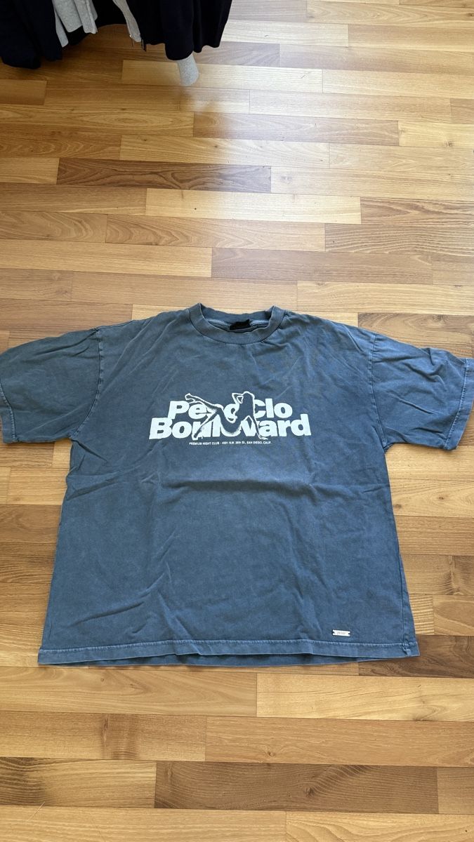 Pesoclo T-shirt: Peso t-shirt L – Usato da Horgen venduto da Aron.zh