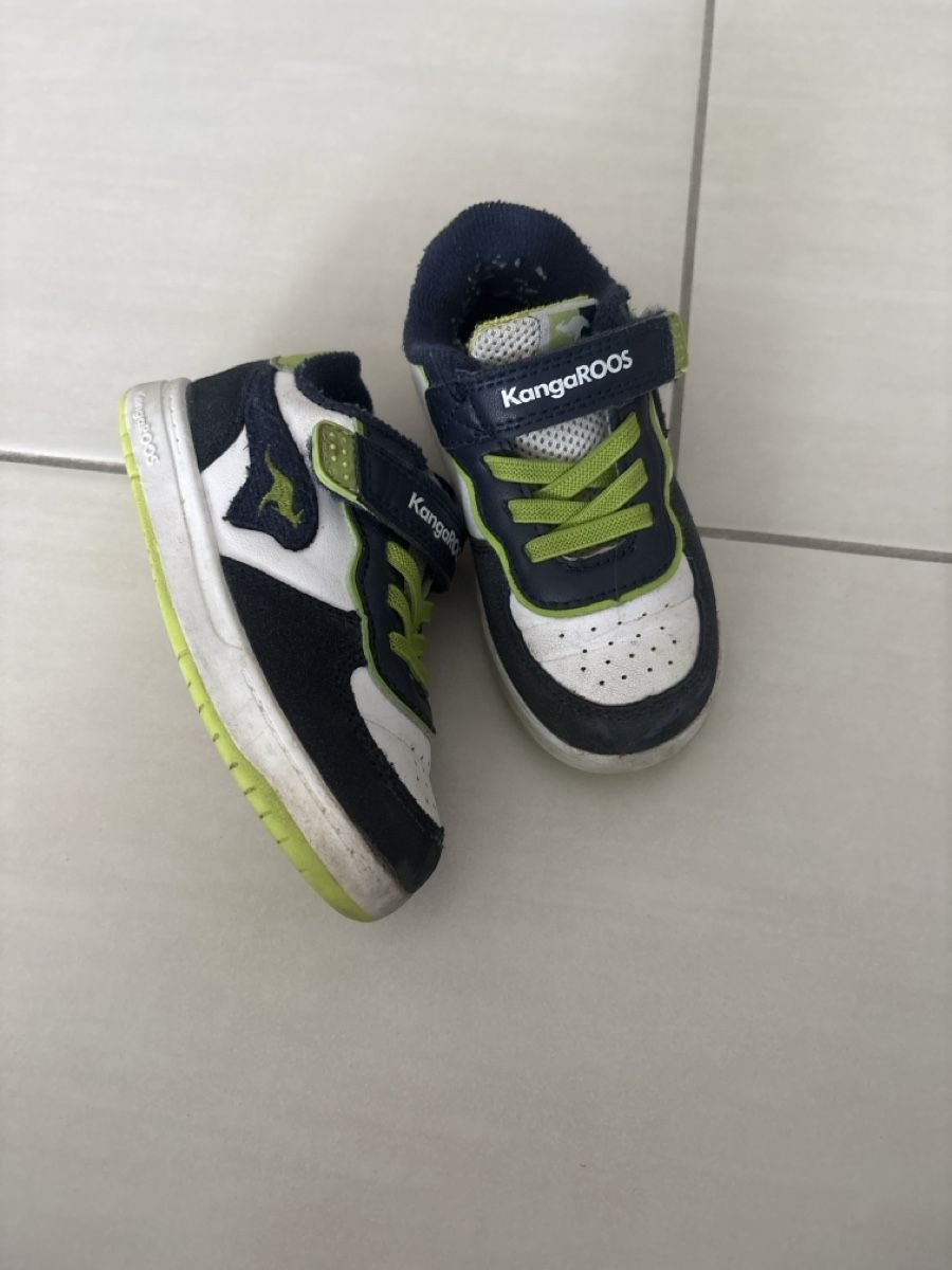 Scarpe per ragazzi: Kinderschuhe KangaROOS Grösse 24 – Usato da Wettingen venduto da Stephanie_93