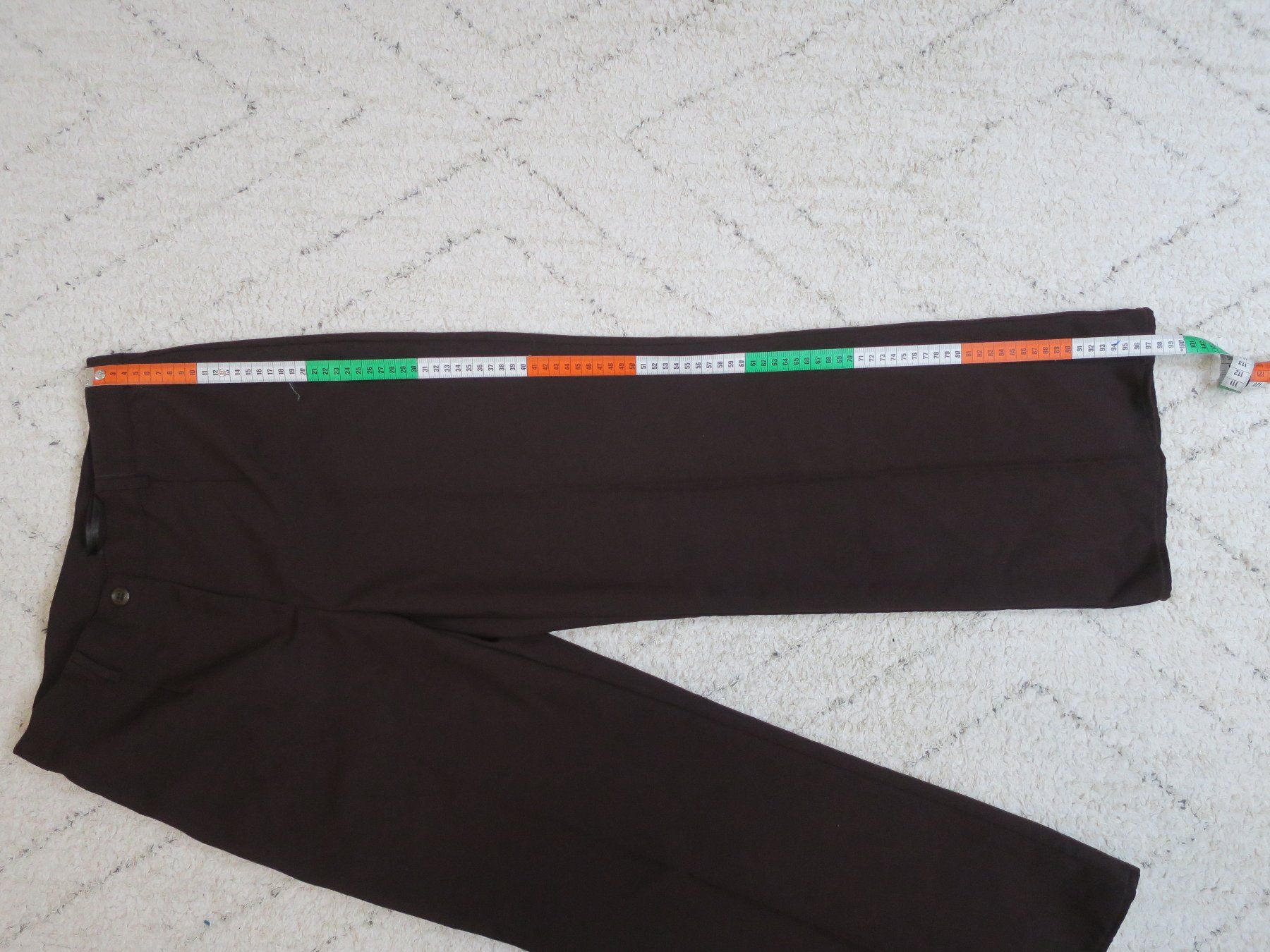 Pantaloni: Schwarze Hose – Usato da Zürich venduto da null8 1