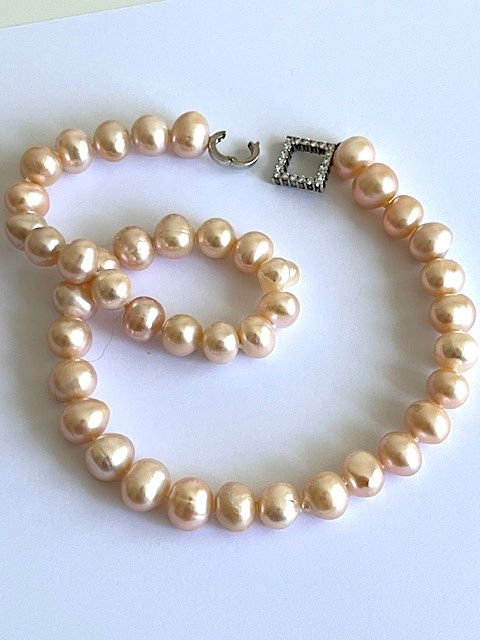 Swarovski Catenine: Perlenkette mit Schliesse Swarowski – Usato da Muri b. Bern venduto da Elfe57