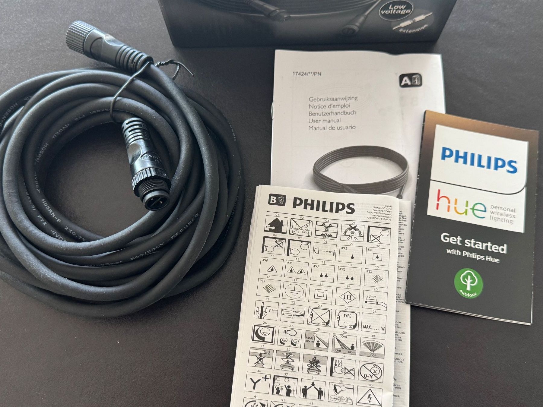 Câbles: Philips Hue Verlängerungskabel 5m – Neuf avec emballage d'origine à Meisterschwanden par Geissmann 1