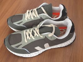 Veja Turnschuhe - neu