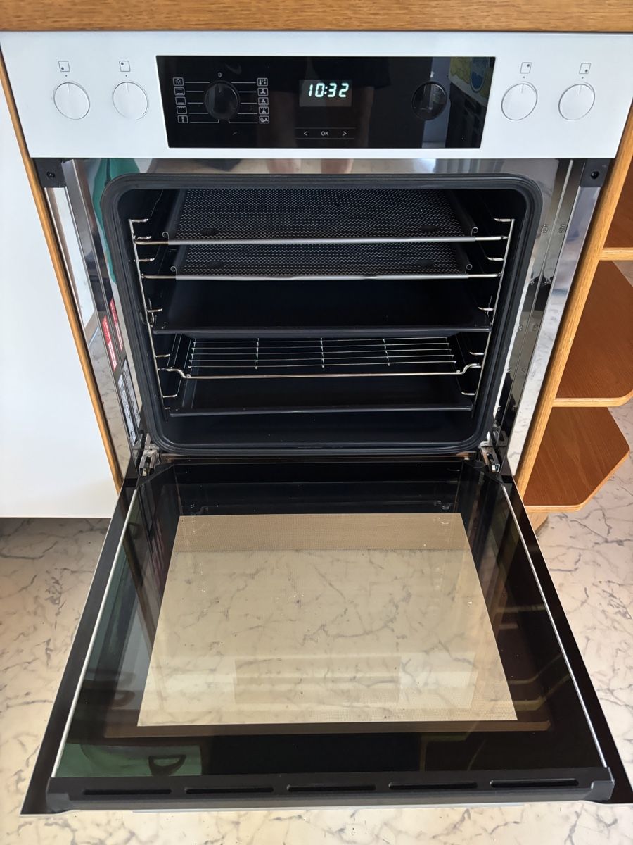 Miele Fours: Miele Backofen mit Kochfeld – D'occasion à Münsingen par Chann. 1