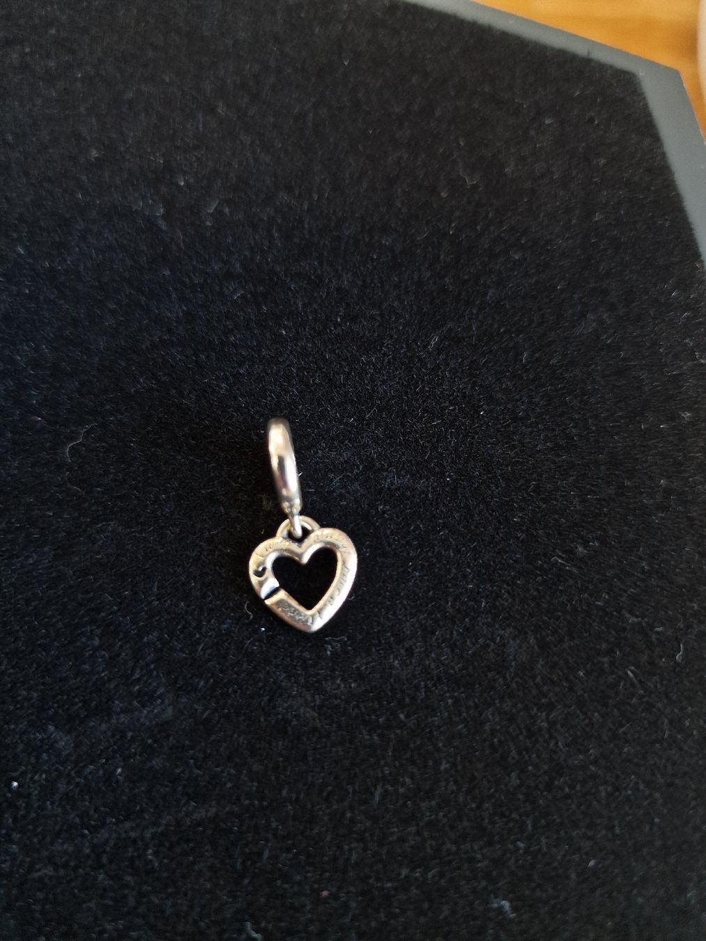 Pandora Armbänder & -reifen: Pandorra – Gebraucht aus Matten(St.Stephan) von mia_b9kd 5