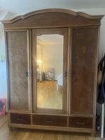 Massivholz Schrank