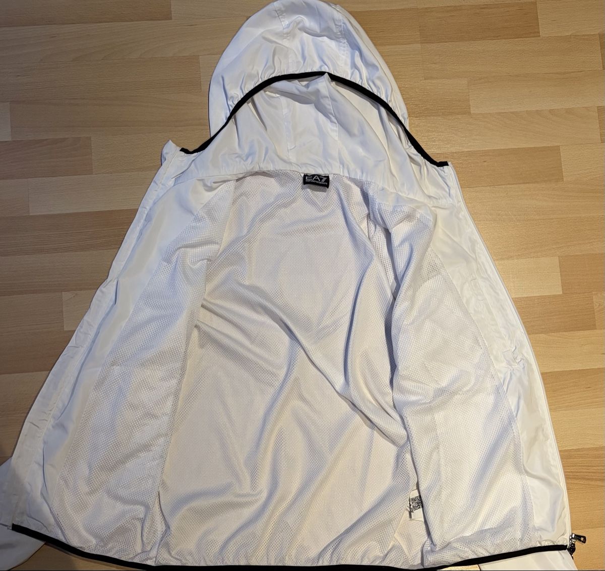 Giacche: EA7 Regenjacke – Usato da Volketswil venduto da sam_n6pb 1
