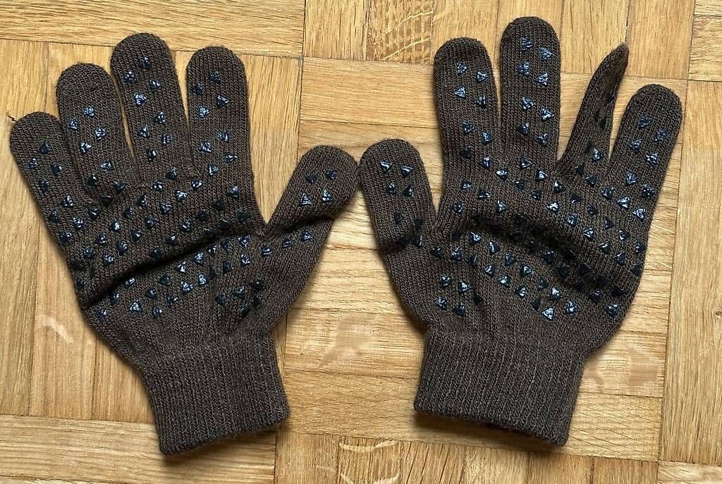 Handschuhe & Handstulpen: Gloves – Gebraucht aus Zürich von abiiStore