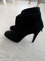 Hermès Ankle Boots Wildleder schwarz 