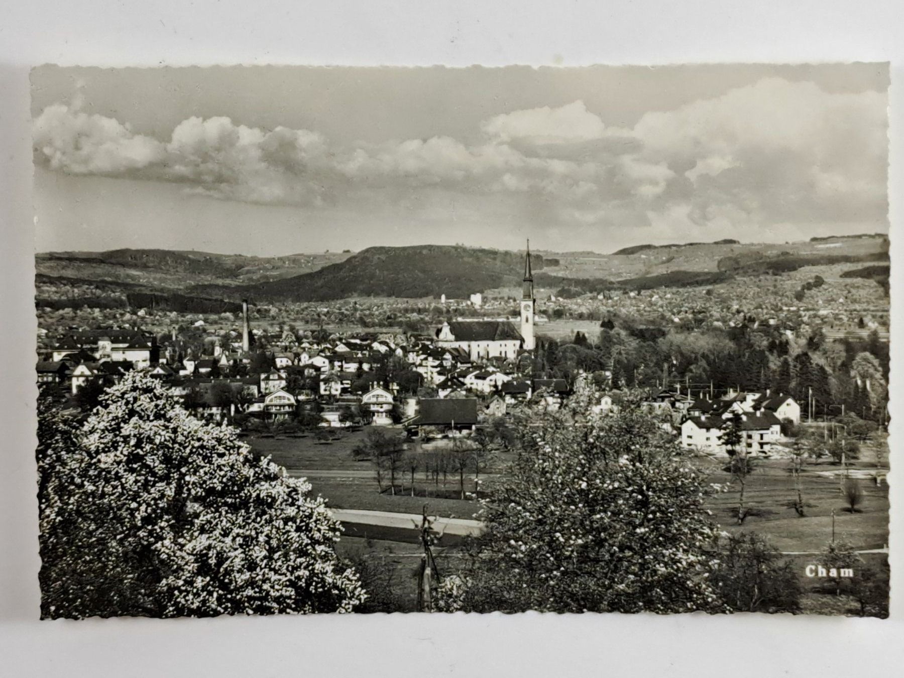 Cartoline postali: 1 schöne Ansichtskarte CHAM, mit Kirche (LOT252#AAK) – Usato da Baar venduto da rocca268
