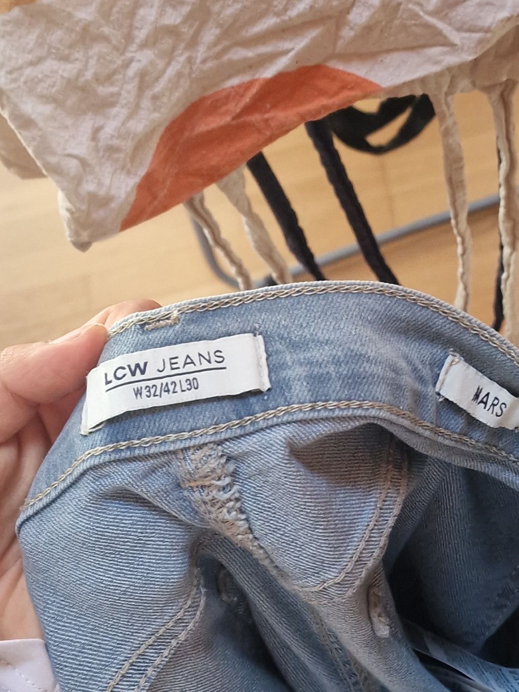 Jeans: Jeans wide leg – Usato da Wil SG venduto da zeh_pck9 4