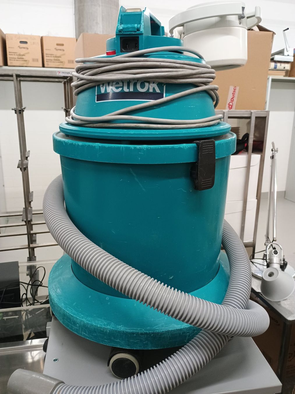 Wetrok Aspirateurs & Accessoires: Wetrok Bantam 9 Staubsauger – D'occasion à Zürich par d0miNik. 1