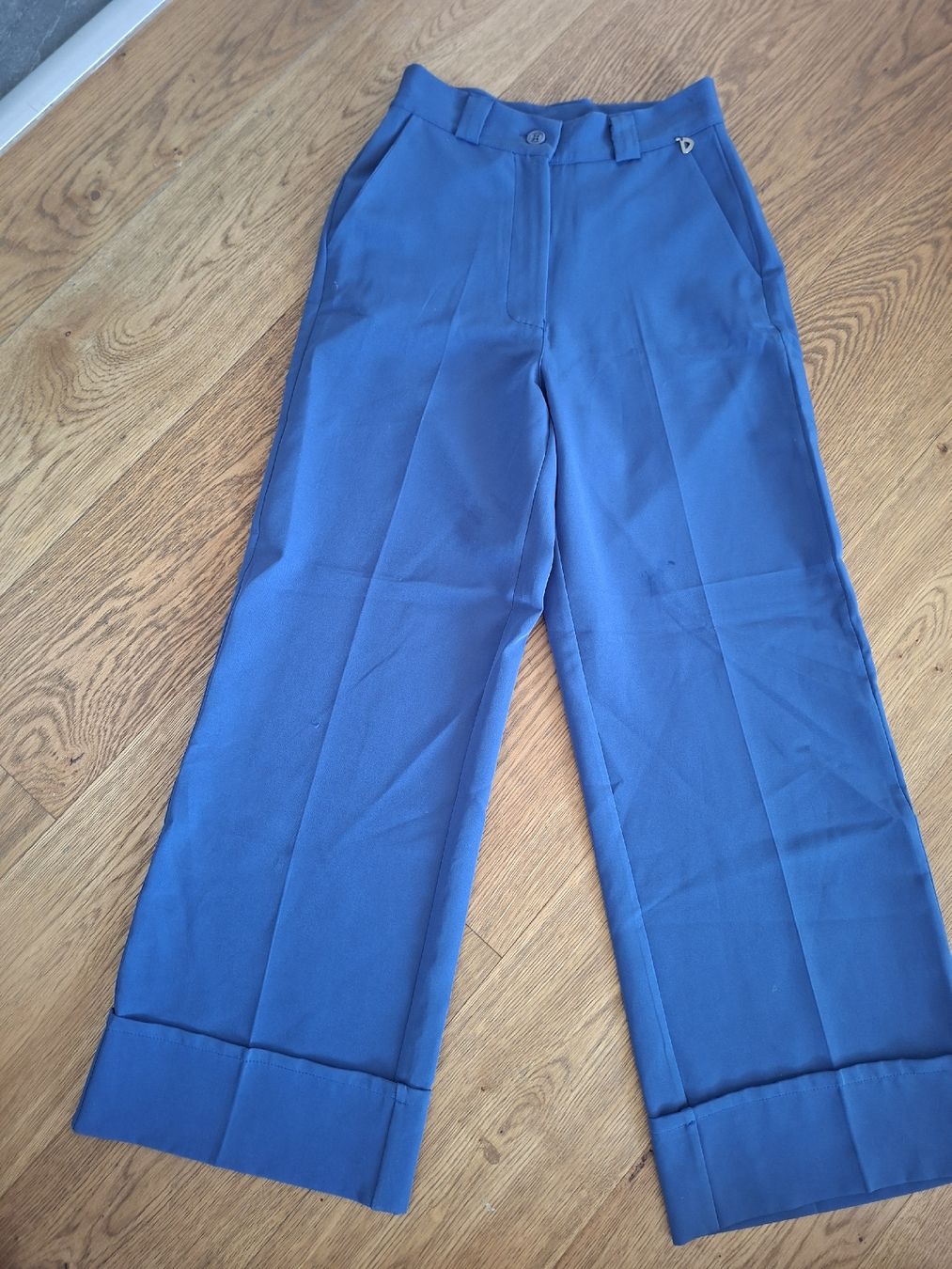 Hosen: Pantalon bleu taille 34 Dixie, comme neuf – Neu (gemäss Beschreibung) aus Cheseaux-Noréaz von schinsan