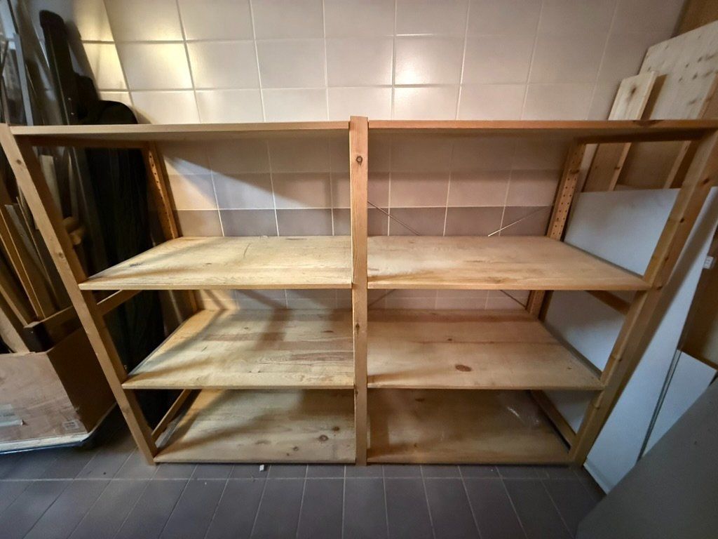 Ikea Scaffali: Holzregal von Ikea, gebraucht – Usato da Zollikerberg venduto da gordonfreefall 1