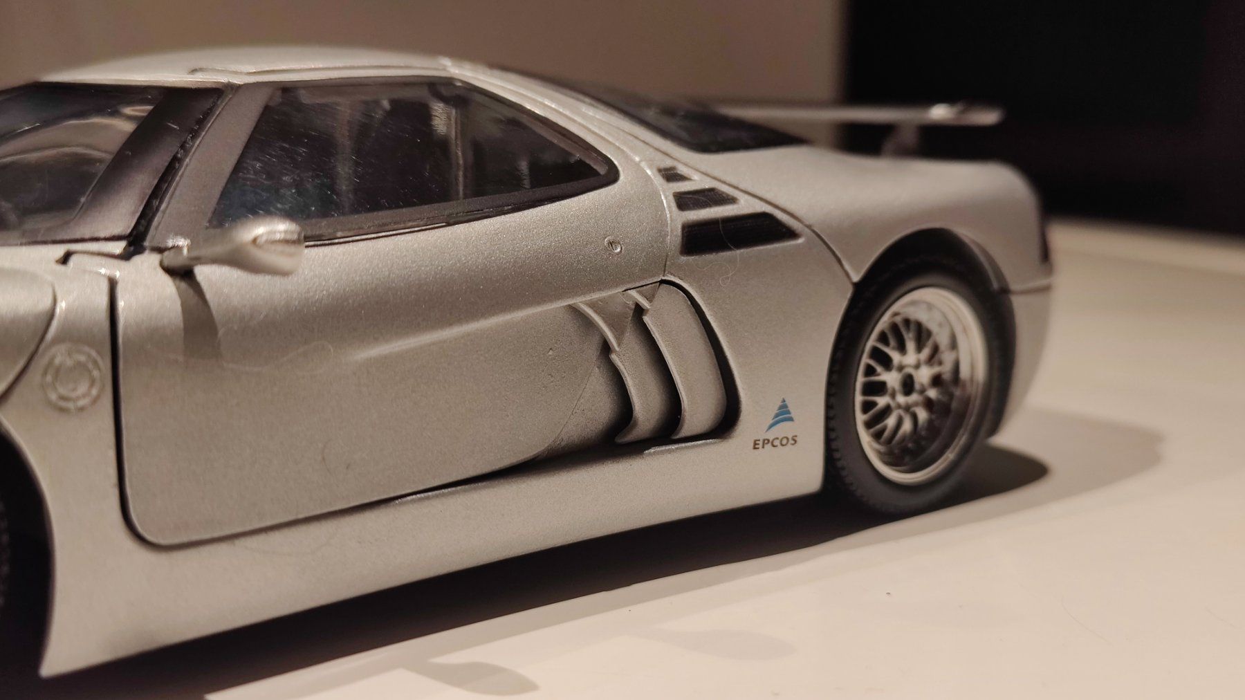Modellini d'auto: Lotec Sirius Maxi Car 1:18 silber – Nuovo (secondo la descrizione) da Alpnach Dorf venduto da Rrducati 2