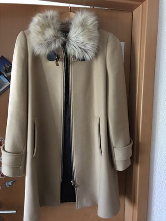 Wintermantel von ZARA mit Fellkragen, Gr. M, Top Zustand!