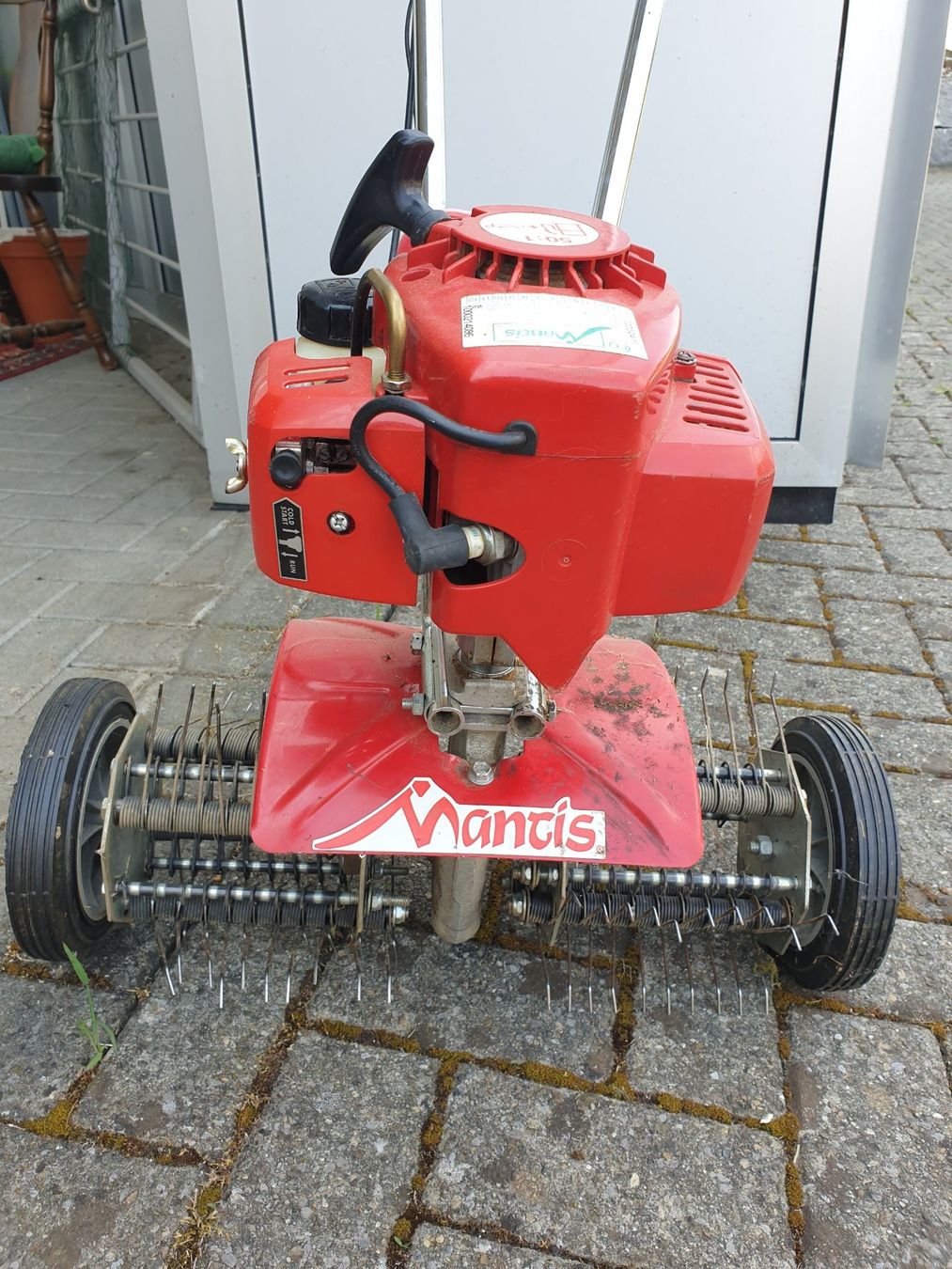 Attrezzi per la lavorazione del suolo: Mantis Vertikutierer / Rasenbelüfter – Usato da Riedtwil venduto da Karius_baktus 1