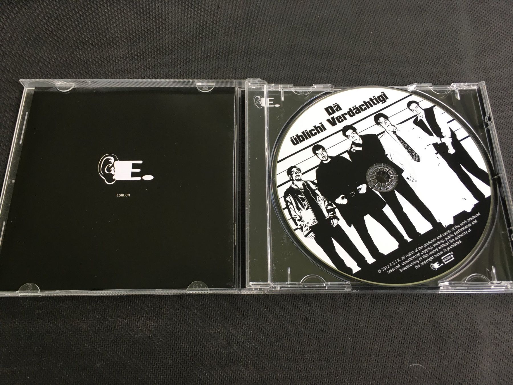 CD: E.S.I.K. - Dä übliche Verdächtigi -CD- – Usato da St.Gallen venduto da MedienJoe 1