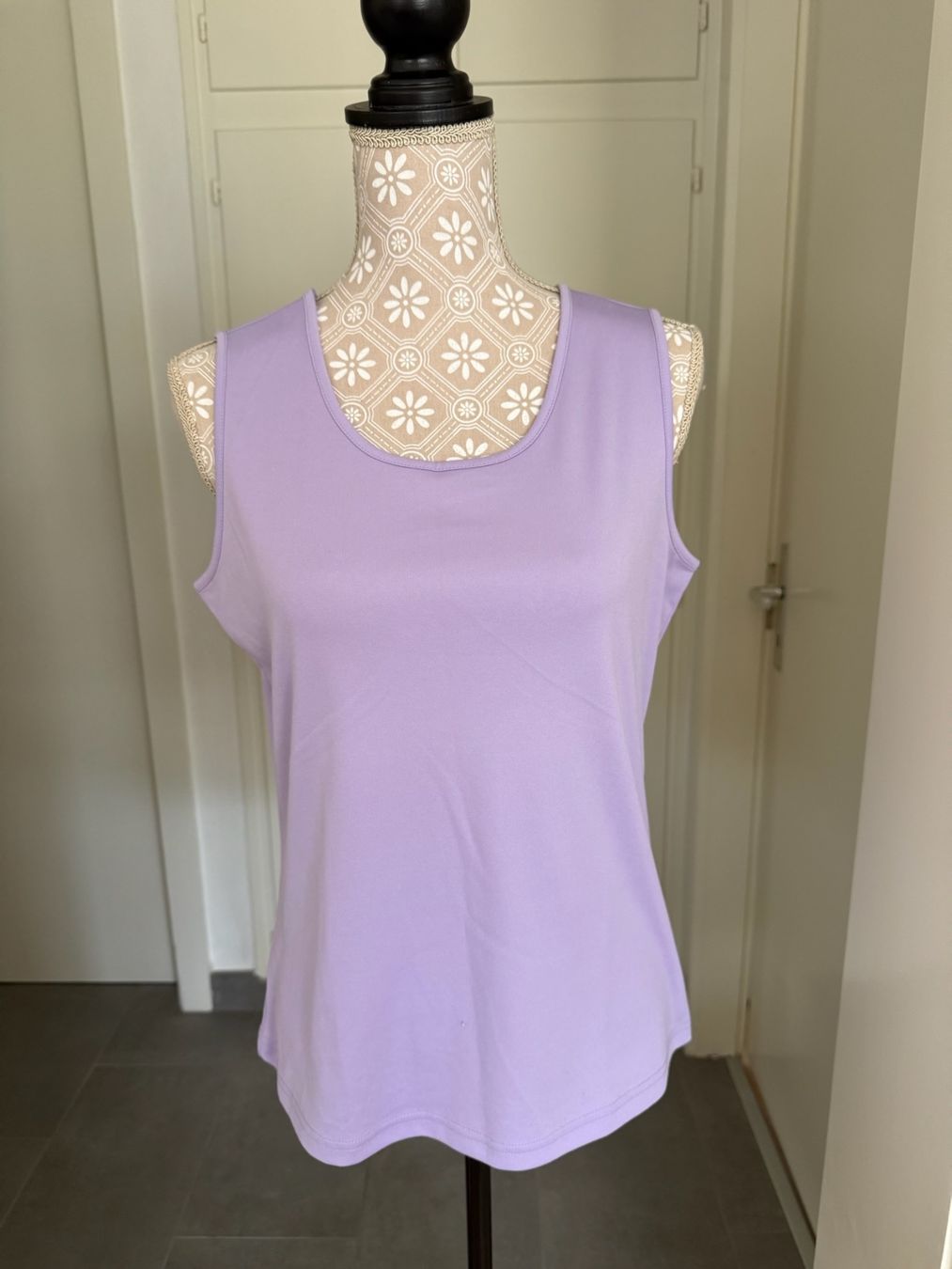 Top: Kingfield - Top - 42 – Usato da Sion venduto da accroshoes