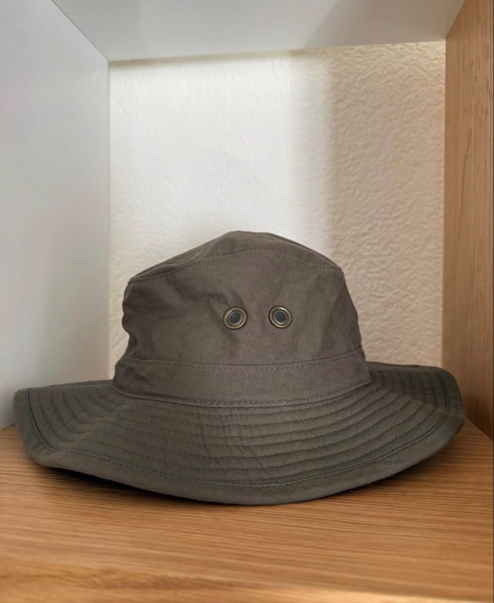 Copricapi, berretti & cappellini: Chapeau bon - olive coton 100% – Usato da Belmont-Lausanne venduto da Michelle_Srdr_ 1