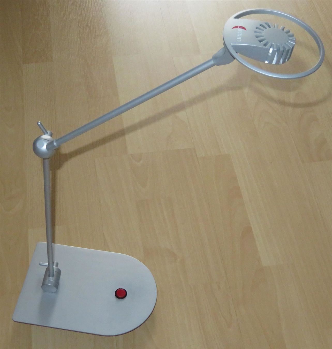 Lampade: LED Tischleuchte Energiespar Tischlampe – Usato da Oberriet SG venduto da ganesh435 1