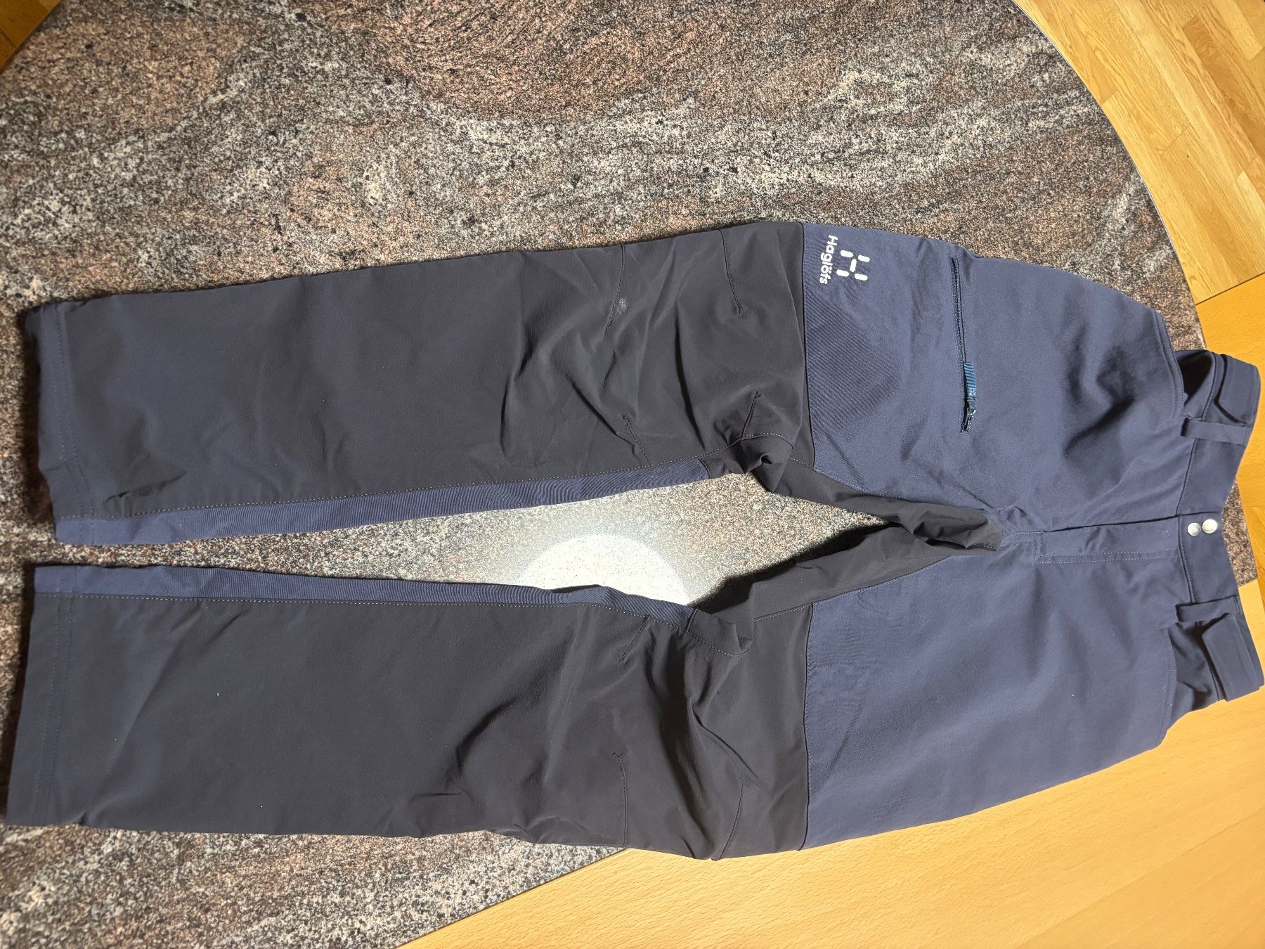 Haglöfs Pantaloni: Haglöfs Trekkinghose Gr.164 – Usato da Hasliberg-Hohfluh venduto da hasliberg79