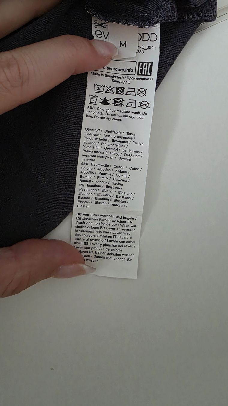 Top: Even&Odd Top blau/violett gerafft Grösse M – Usato da Ilanz venduto da rununa 1