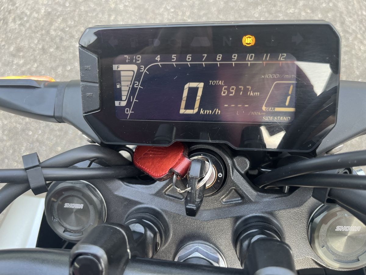 Strada: Motorrad Honda CB 125 R – Usato da Zürich venduto da Dangelo 5