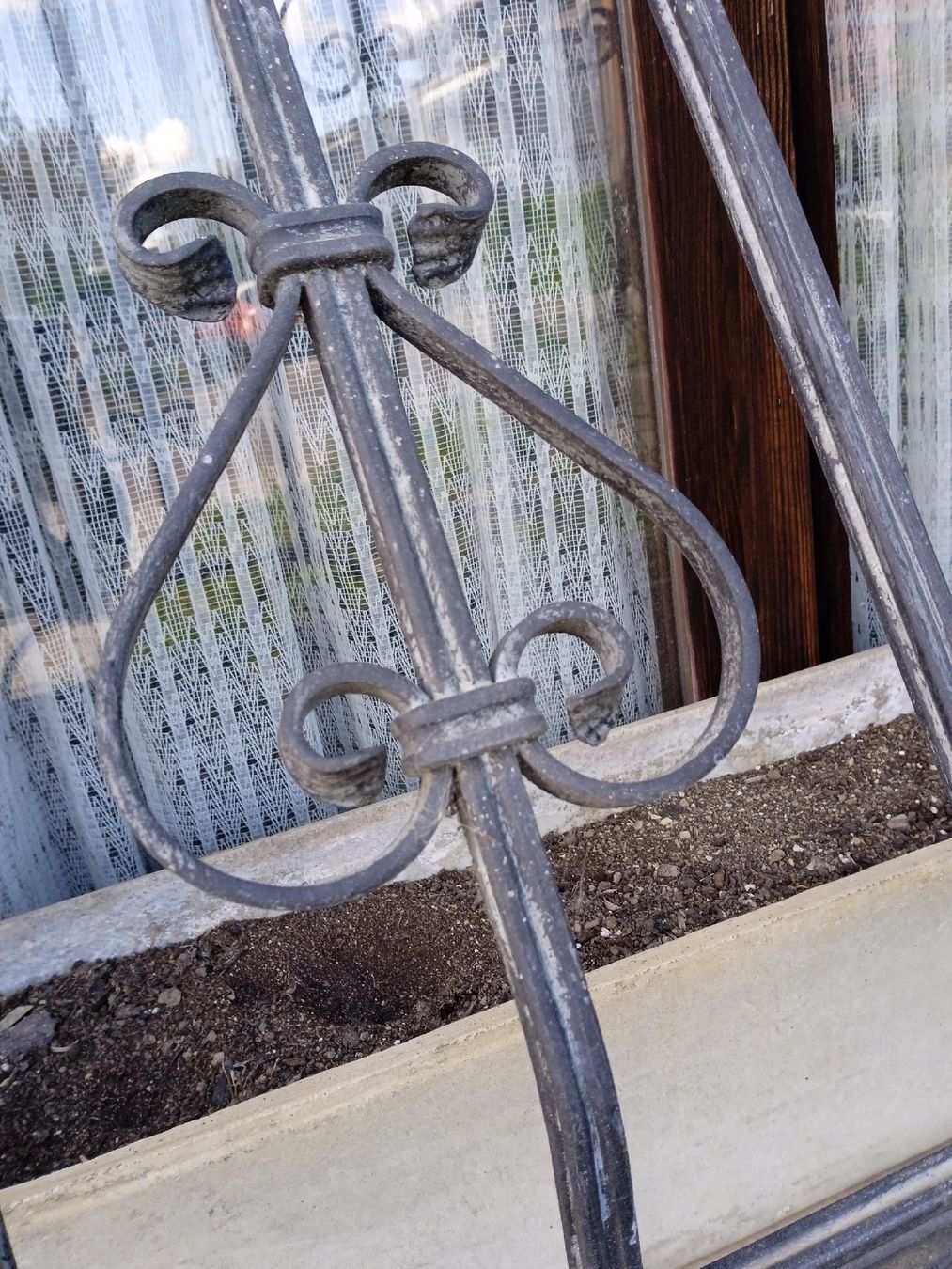 Gitter & Roste: Fenstergitter – Gebraucht aus Allschwil von Sylvia50 2