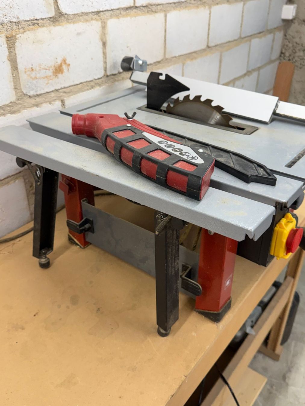 Einhell Toutes les machines: Kreissägetisch – D'occasion à melchnau par will-hier-weg 2