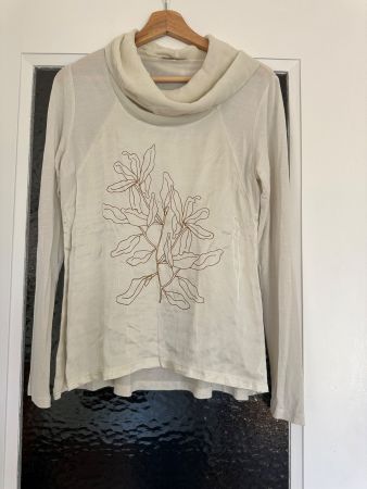 Sehr edle wunderschöne Bluse von Nile, Gr. S. helles Beige