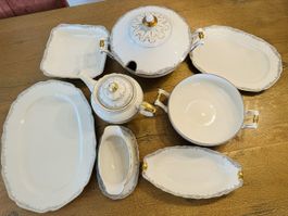 Hutschenreuther Hohenberg Madeleine dinner service