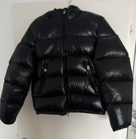ZARA - shiny Puffer (Grösse S)