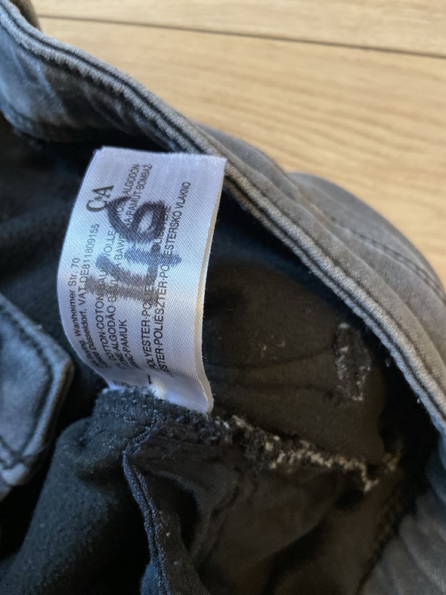 C&A Pantaloni: Jeans doublé C&A - fille 146 – Usato da Sornard (Nendaz) venduto da delezedoris 2