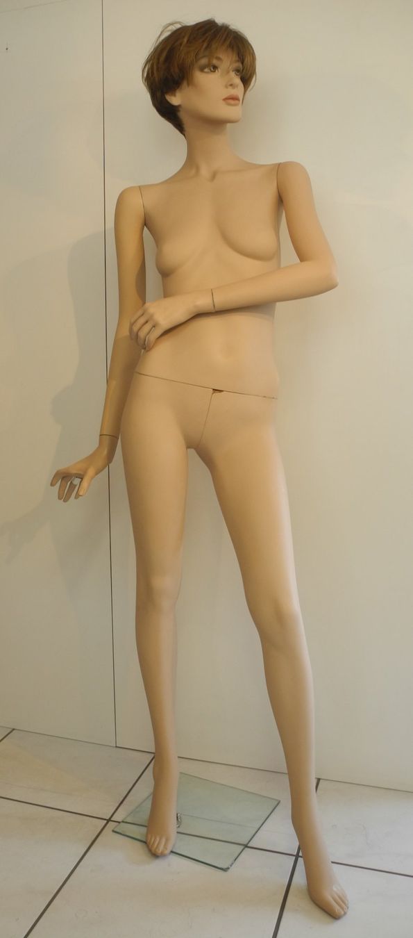 Altro in Decorazioni & Accessori: Schaufensterpuppe / Mannequin antik "Stefanie" – Usato da Kottwil venduto da Crazyrolf 1