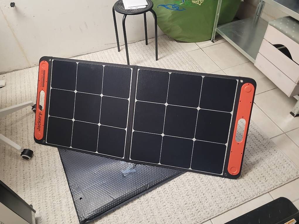 Jackery Dispositivi a energia solare: Jackery Explorer 500 + Solarsaga 100 – Usato da Tentlingen venduto da django.j 1