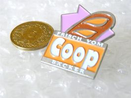 • Coop Brot Frisch vom Bäcker pain pane loaf bread Pin F1.93