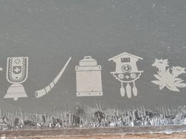 2 assiettes NEUVES en ardoise avec gravure au laser