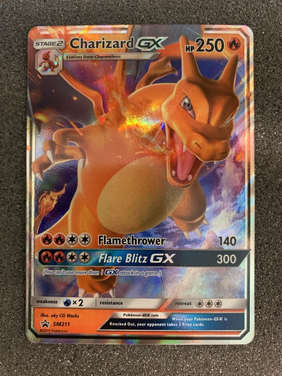 Pokémon Carte collezionabili: Charizard GX SM211 – Usato da Bironico venduto da ars_z6lb 6